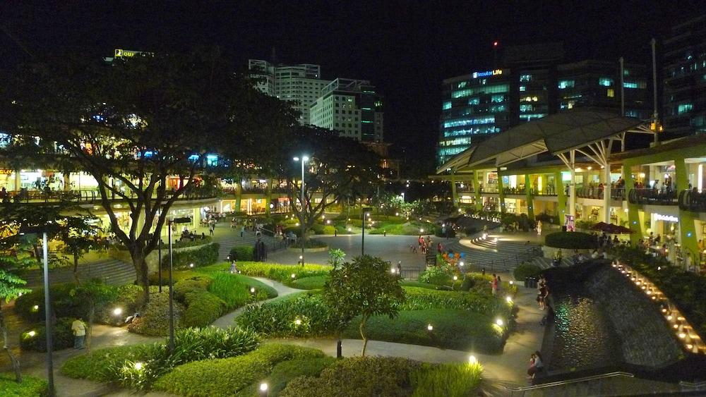 Seda Ayala Center Cebu Hotel Exterior foto