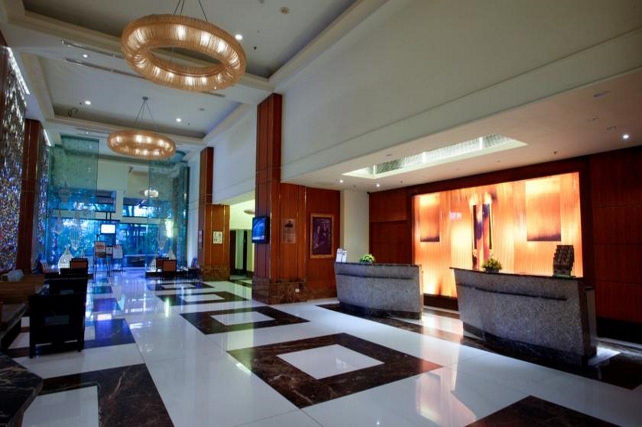 Seda Ayala Center Cebu Hotel Exterior foto